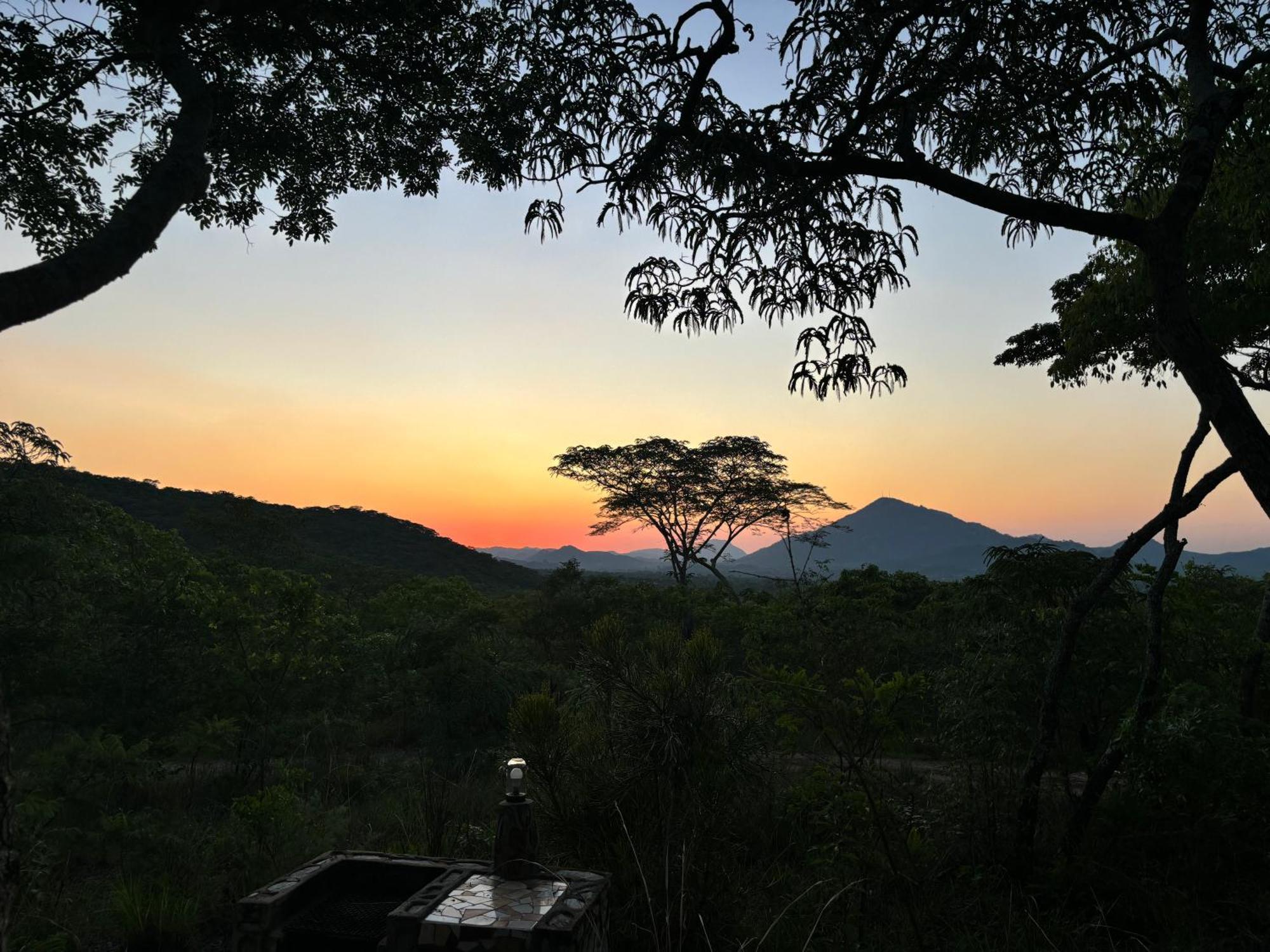 Musangano Lodge Odzi Экстерьер фото